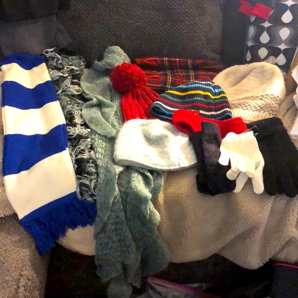 12 piece Winter accessory lot